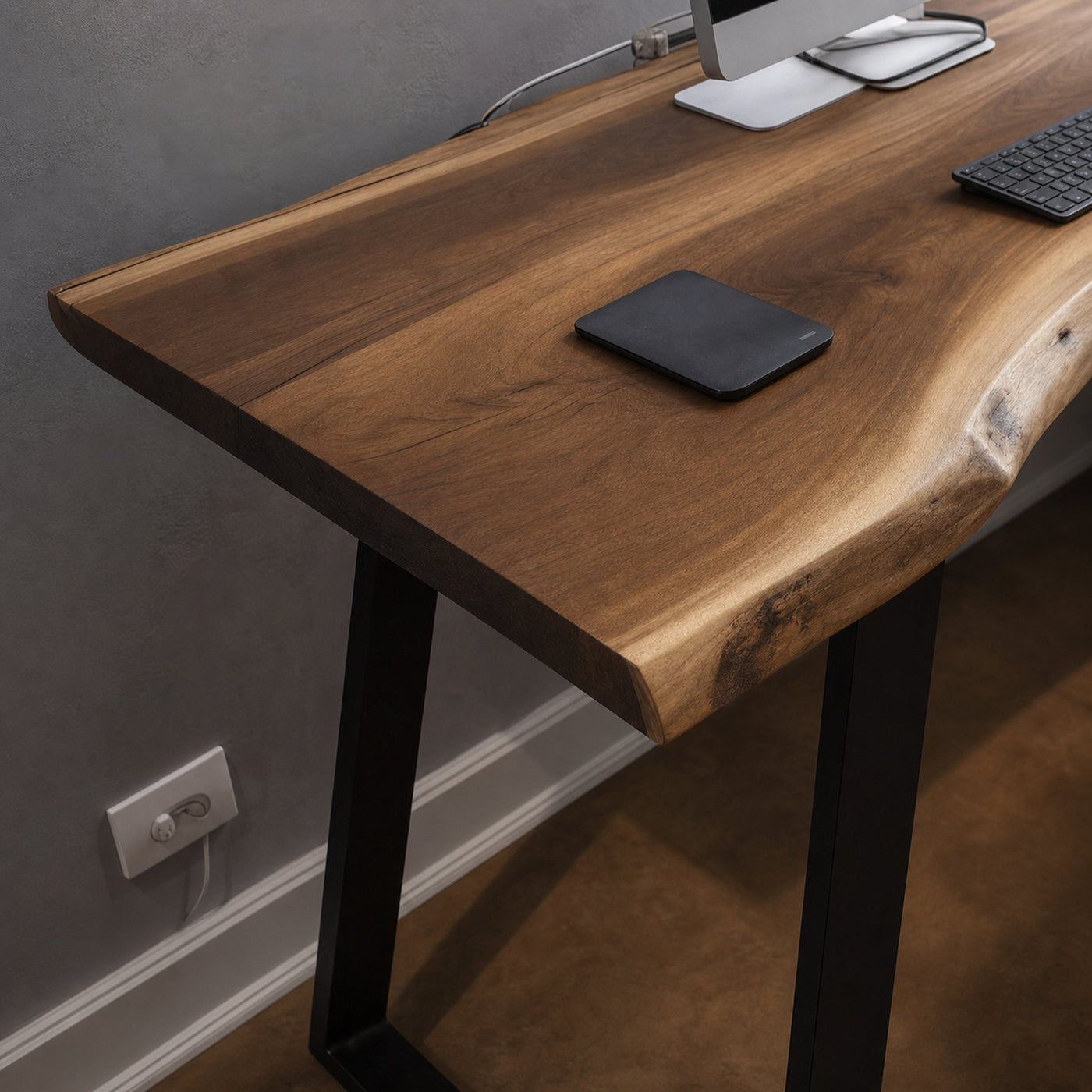 Ergonomic Live Edge Desk With Curved Top For Modern Home Office - product view 2